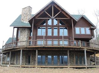 585 Bear Ridge Ln, Robbinsville, NC 28771