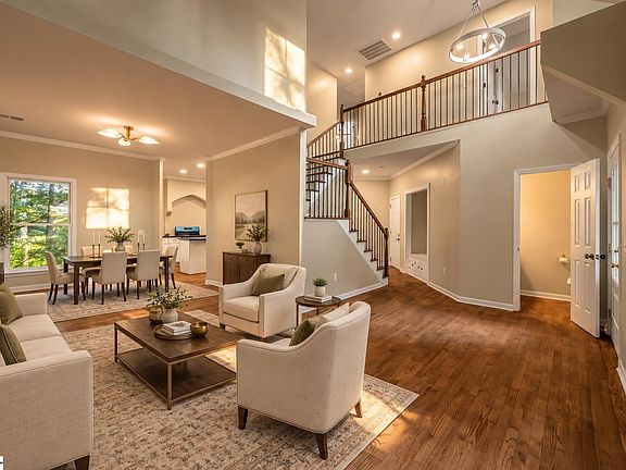 4th image of 6 Moss Spring Ct