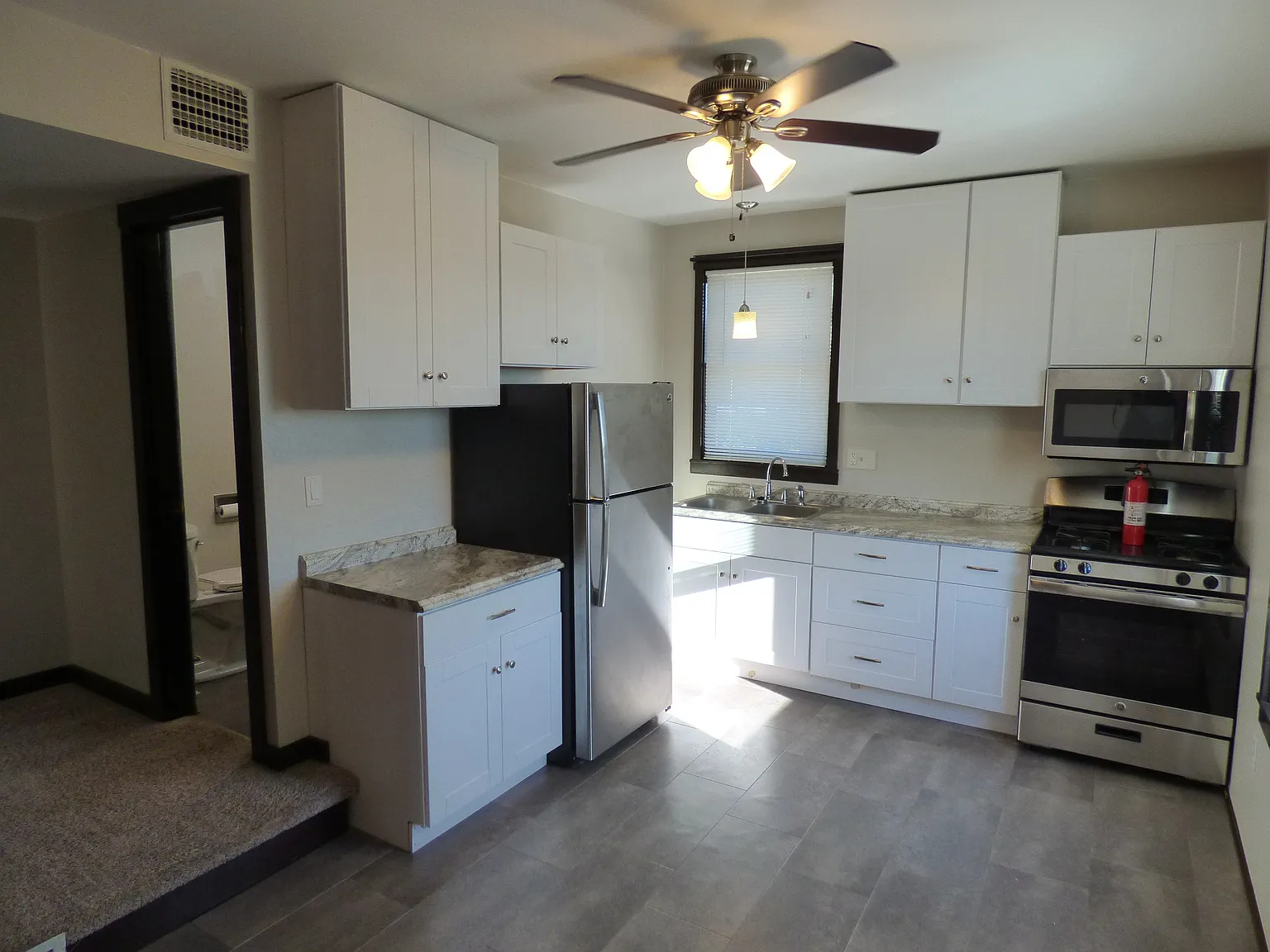 2 bed, 975 sqft, $975 — Photo 2