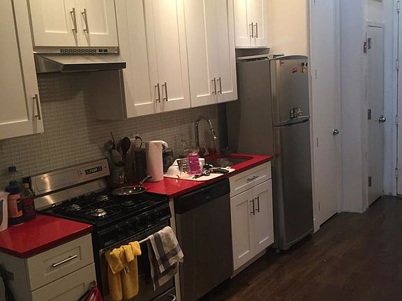 4th image of 733 Dekalb Ave