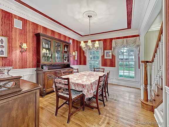 4th image of 844 S Waiola Ave