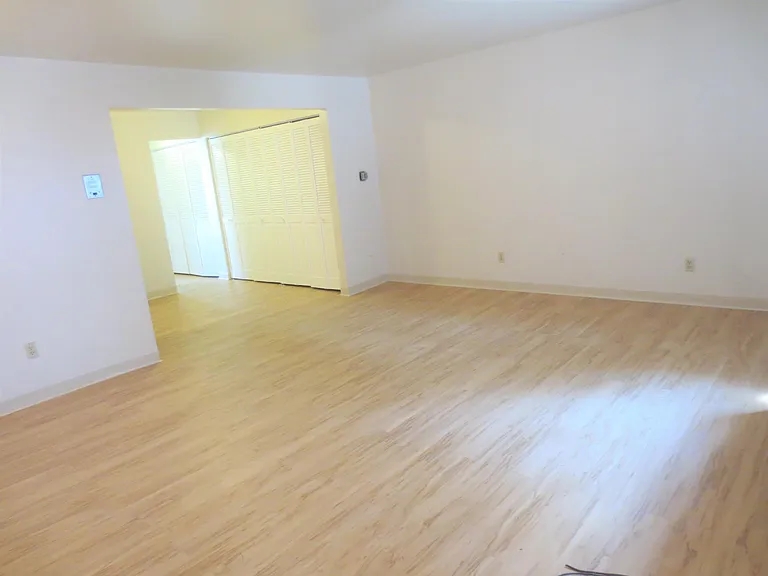 6350 Forward Ave #21 — Photo 31