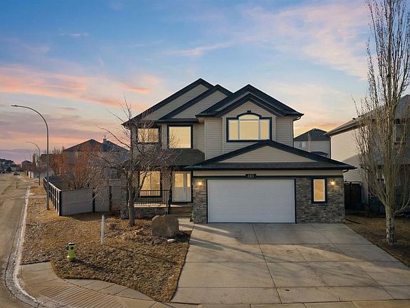 3rd image of 283 Springmere Link