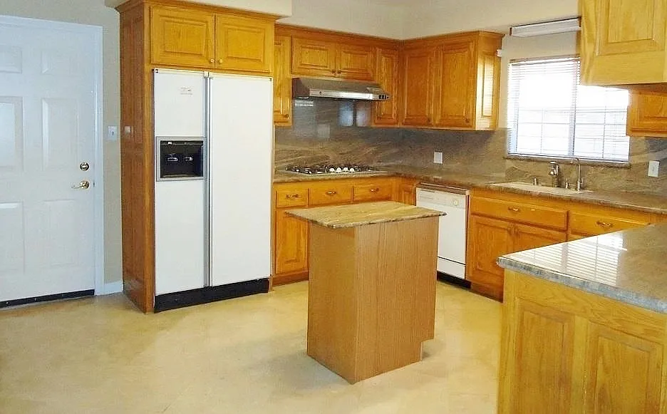 W Garvey Ave, Monterey Park — Photo 2