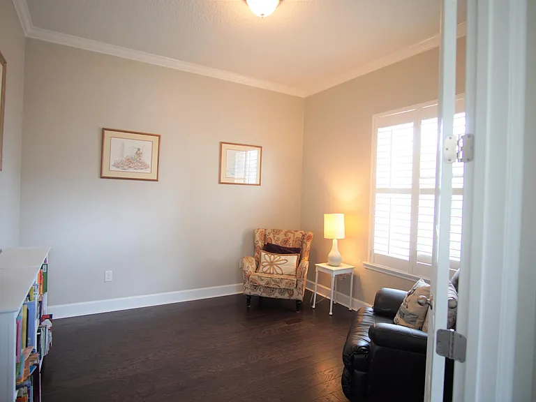 103 Tamarac Ave — Photo 5