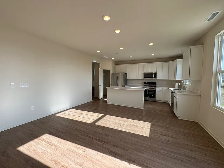 6837 Bridle Oaks Ct — Photo 17