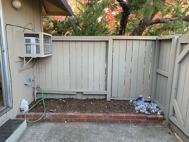 5065 Charmian Dr — Photo 19