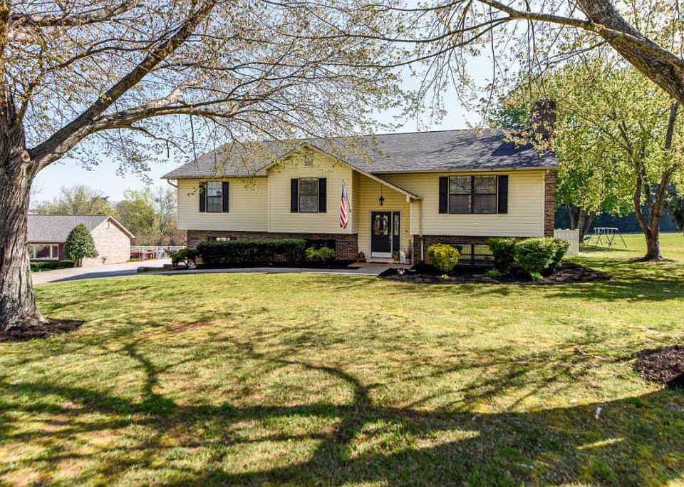 1st image of 208 Bonnie Vista Dr