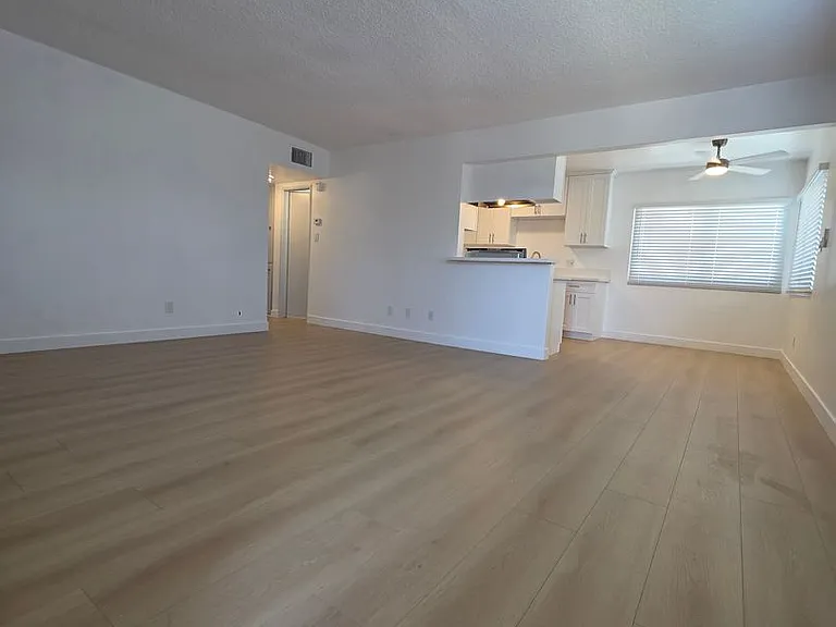 611 S Fir Ave — Photo 25