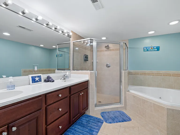 107 Somerset St #203 — Photo 23
