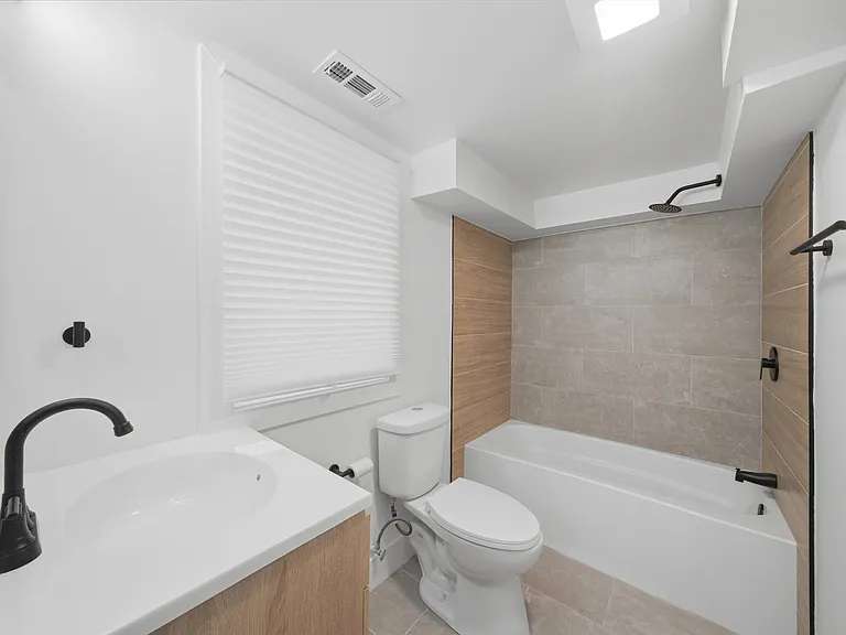 2954 N Elston Ave #G — Photo 14