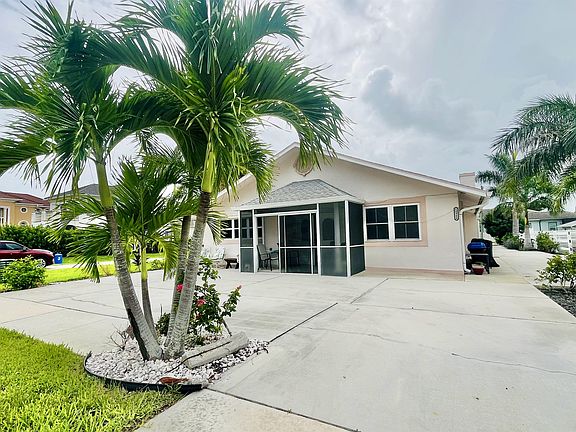 4th image of 10980 Vanderbilt Dr #1