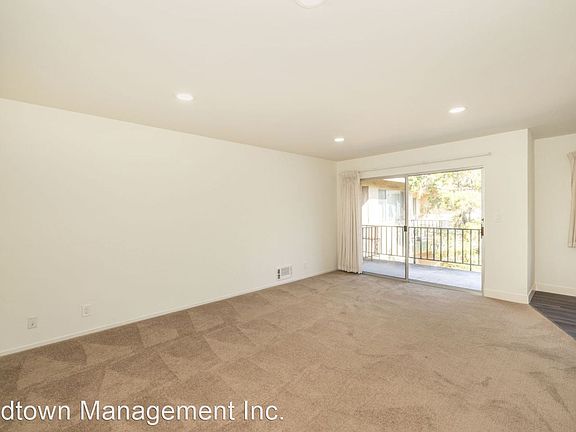 5th image of 3820 Park Blvd #18