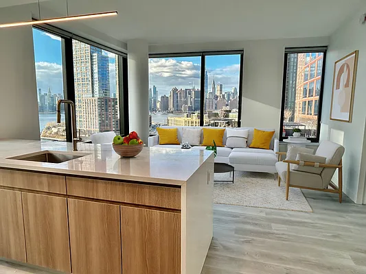 Rented by LL Real Estate Services | media 13