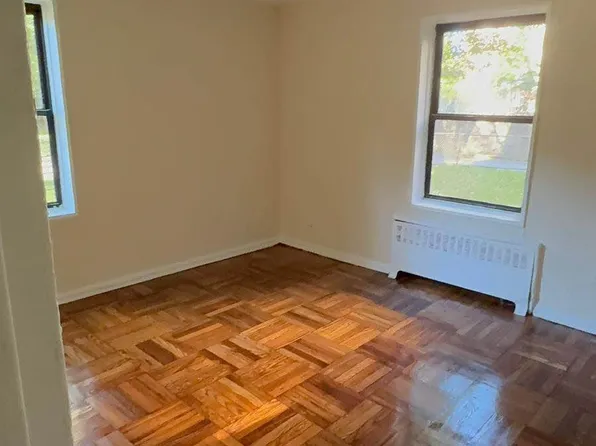 118-65 Metropolitan Avenue image 4 of 4