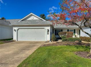 33924 Honeysuckle Ln, North Ridgeville, OH 44039