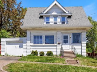 5911 Elinor St, Duluth, MN 55807