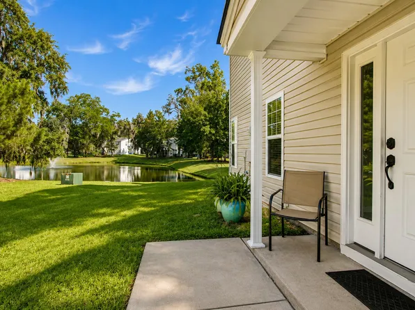 174 Grand Oaks Dr, Ladson, SC 29456