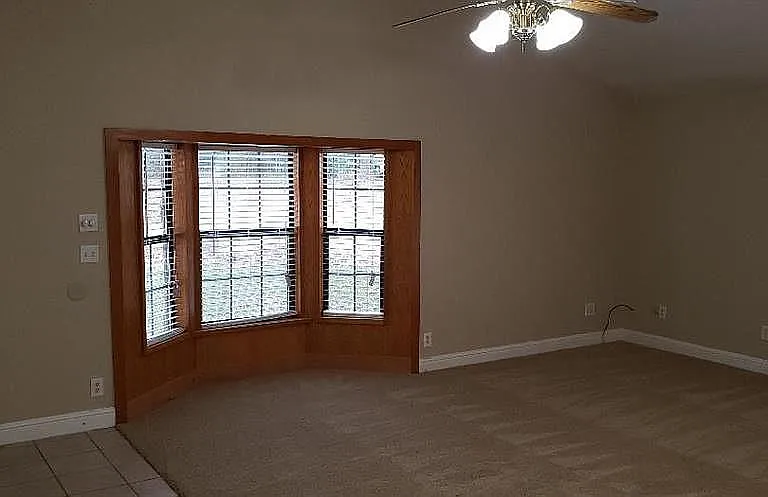 387 Denison Dr — Photo 13