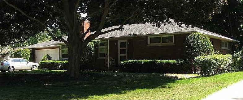 1st image of 229 Nevada Dr