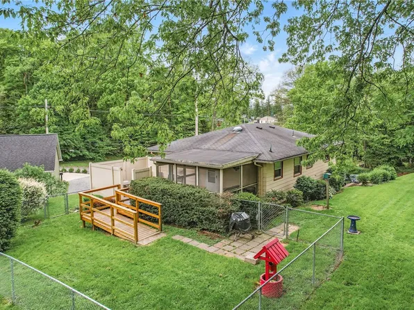 50 Davis Dr, Sharpsville, PA 16150