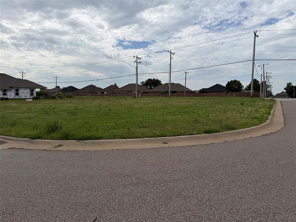 2nd image of 11760 SW 15th Ter Lot 1