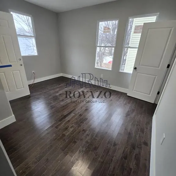 69 Brookdale Ave #3L — Photo 7