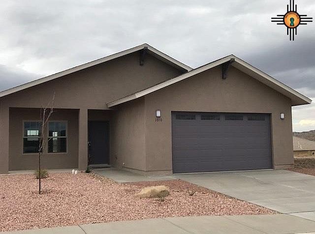 1st image of 1010 La Paloma St
