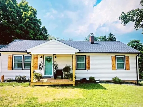 316 Indian Ridge Rd, Greenville, VA 24440