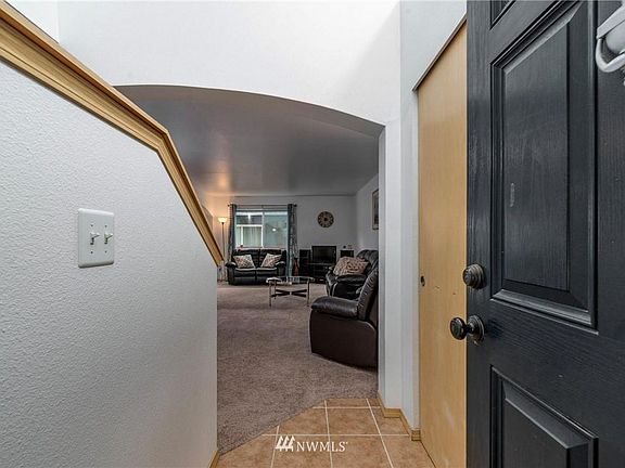 5th image of 7339 177th St E