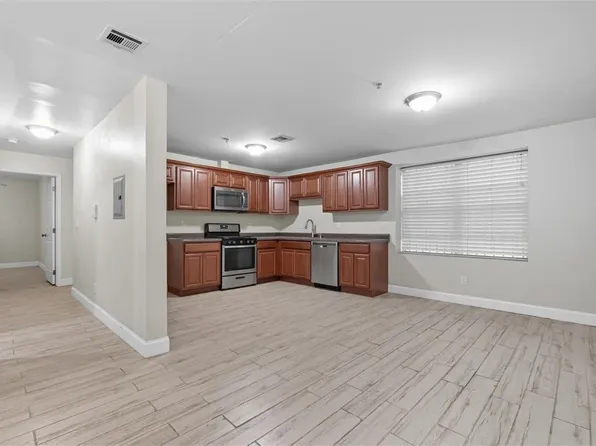 280 S 20th St #1A, Newark, NJ 07103