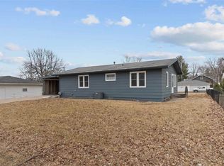 104 N Marion St, Mount Pleasant, IA 52641