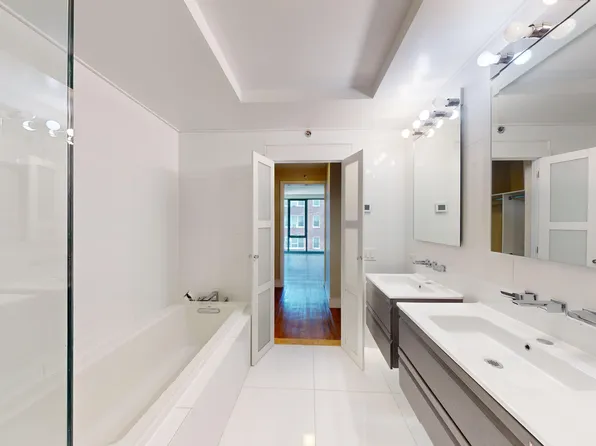 237 East 34th Street image 21 of 40