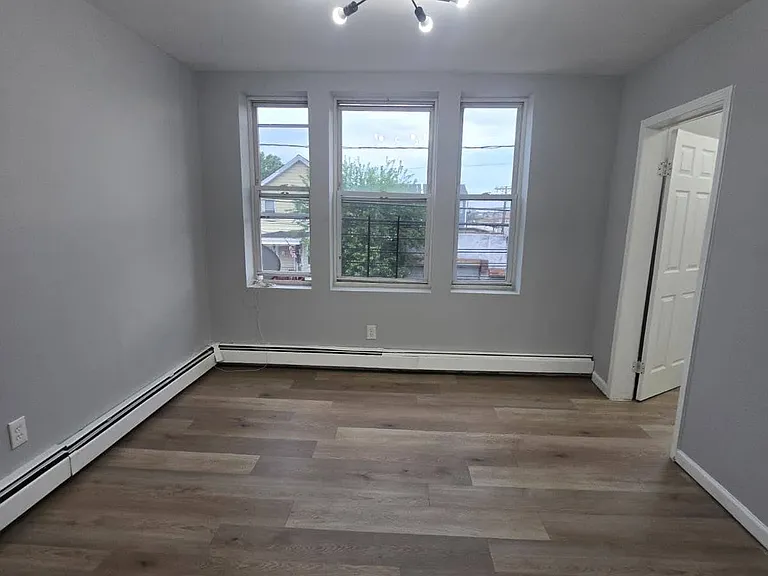 112 Greenville Ave #2 — Photo 7