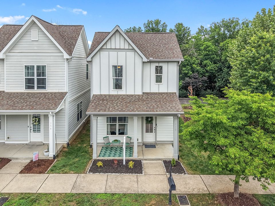 1st image of 752 Cottage Park Dr