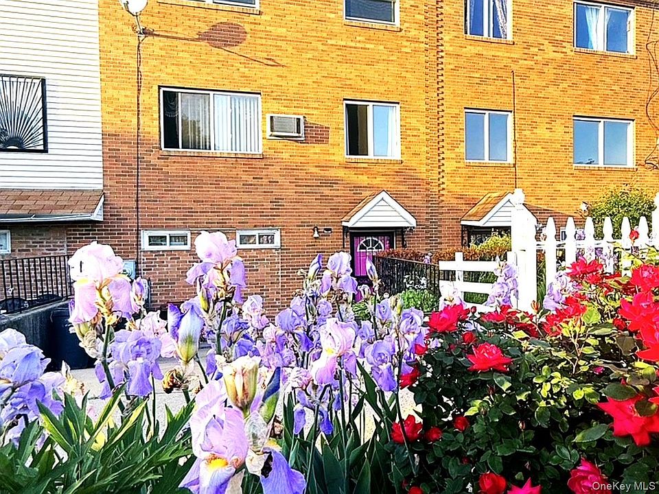 1st image of 129-15 Sidway Place