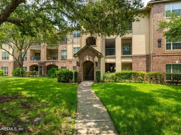7800 POINT MEADOWS Drive #134, Jacksonville, FL 32256