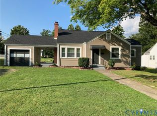 412 4th St, Blackstone, VA 23824
