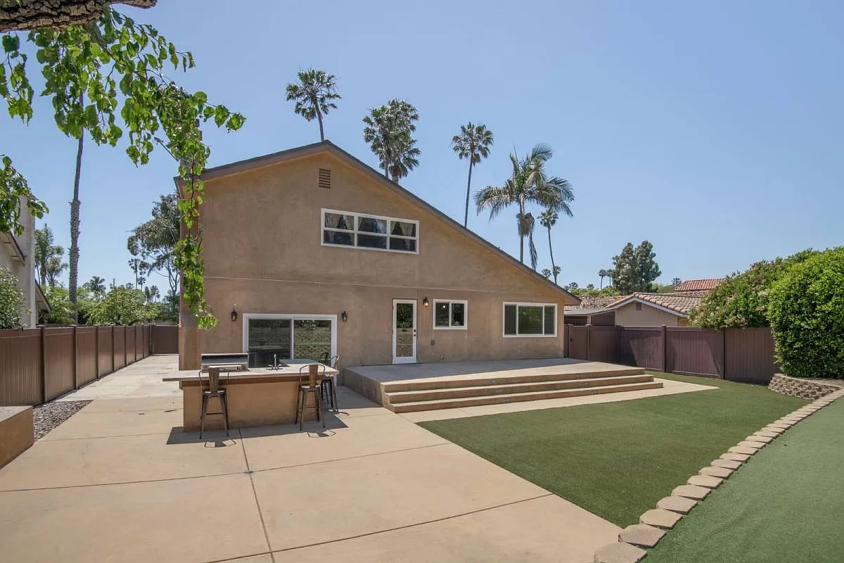 Building Photo - 2916 Seaview Ave