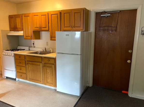 382 River St #384, Springfield, VT 05156