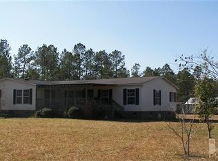 268 Louise Carr Rd, Burgaw, NC 28425
