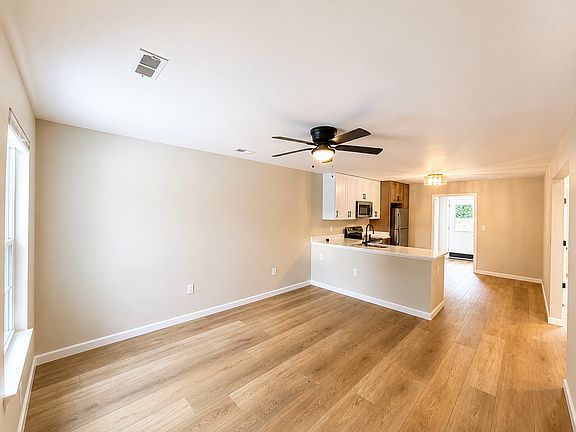 3rd image of 10494 Canter Way #10496