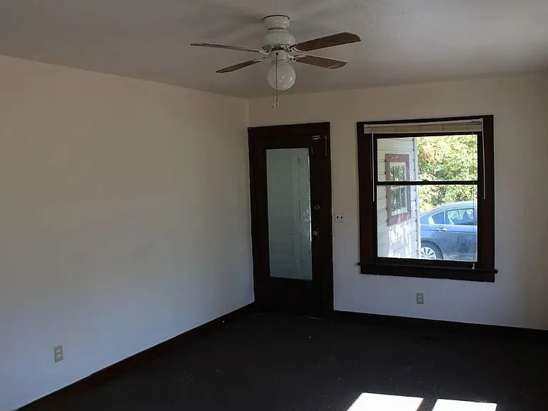 1109 Humboldt St — Photo 5