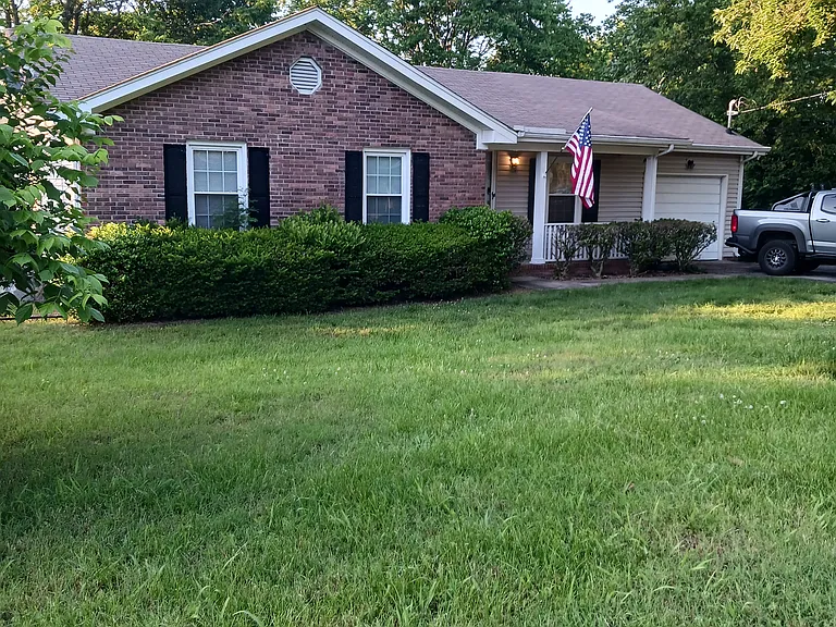 Liberty Pike — Photo 7
