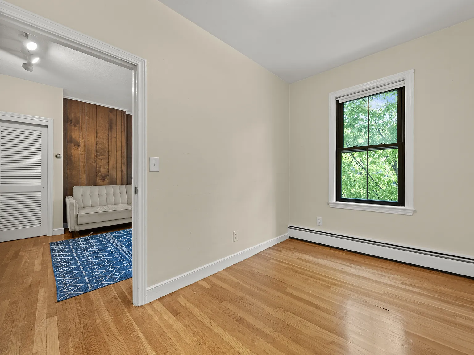 2 bed, 999 sqft, $2,950 — Photo 3