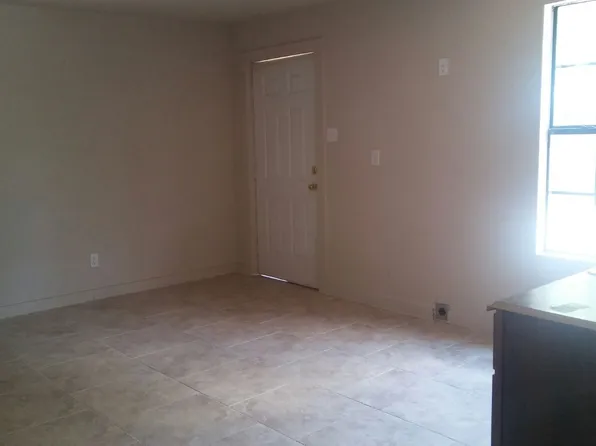 114 Dorsey St, San Antonio, TX