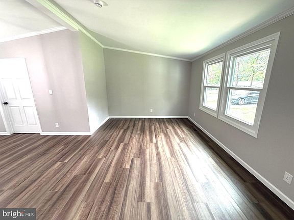 5th image of 707 Holly Corner Rd