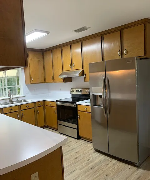 165 Gaston Ave — Photo 3