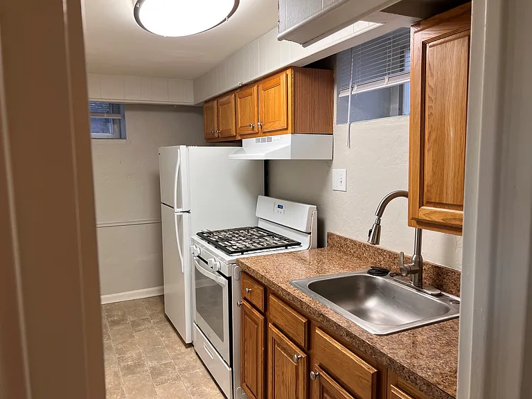Metropolitan Bala Cynwyd — Photo 26