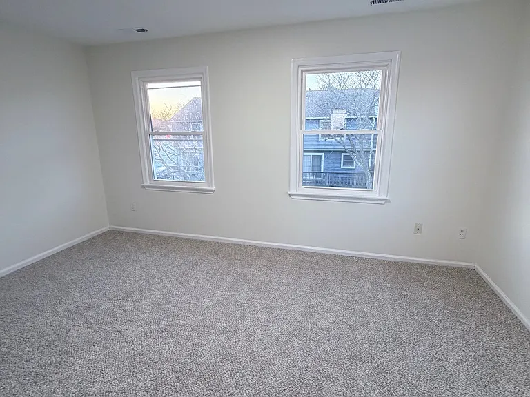1511 Railroad Ave #100 — Photo 4